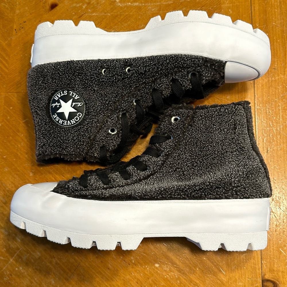 Women’s Converse Chuck Taylor All-Star Sherpa Platform Lugged Gray A04449C NEW